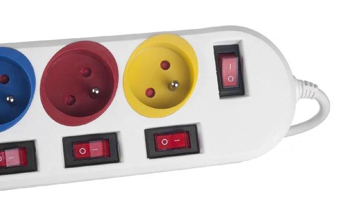 Predlžka 1,5m 5 zásuviek Fiber Mounts FM24WM