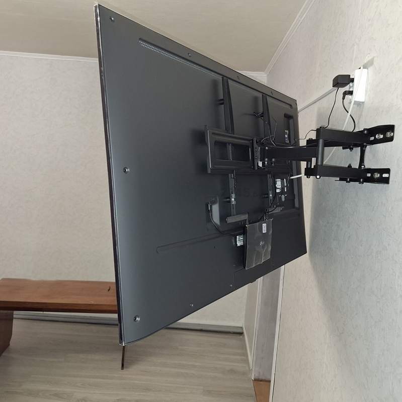 Otočný držiak televízie Fiber Mounts M7C62