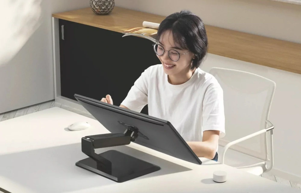 Držiak Tv monitora Fiber Mounts Frios
